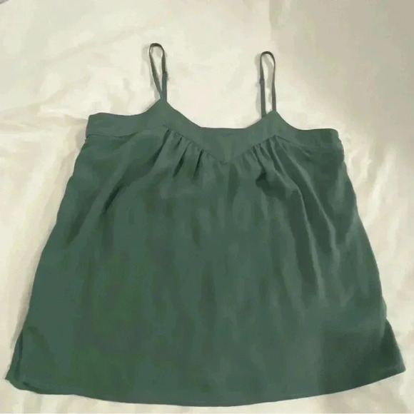 Wishlist Apparel green sexy flowy lightweight summery spaghetti strap top size M - Picture 1 of 5